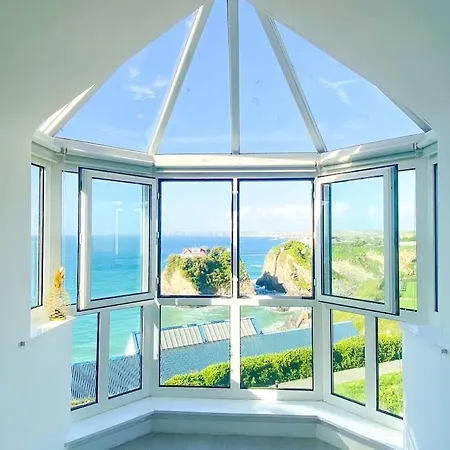 Blue Horizon Penthouse - Amazing Views + Parking! Newquay (Cornwall)