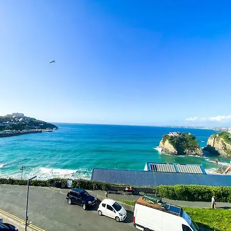 Apartment Blue Horizon Penthouse - Amazing Views + Parking! *
