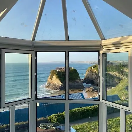 Apartment Blue Horizon Penthouse - Amazing Views + Parking! *